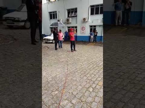 Rodolfo membro do Sindicato dos urbanitários falou durante assembleia realizada nessa sesta-feira